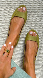 Adelina | Chic Comfort Gold Sandals