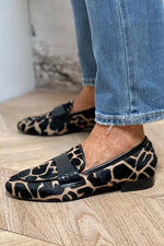 JOOSJE | COZY CHIC LOAFERS MET KOEIENMOTIEF
