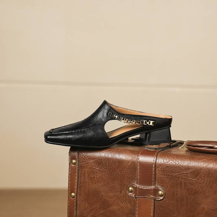 ÉADAOIN | Chain-Link Mary Jane Mules