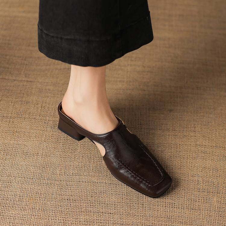 ÉADAOIN | Chain-Link Mary Jane Mules
