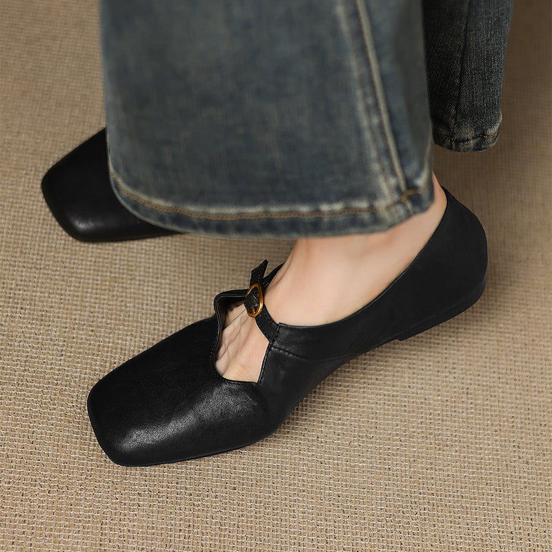 ÚNA | High-Vamp Mary Jane Flats
