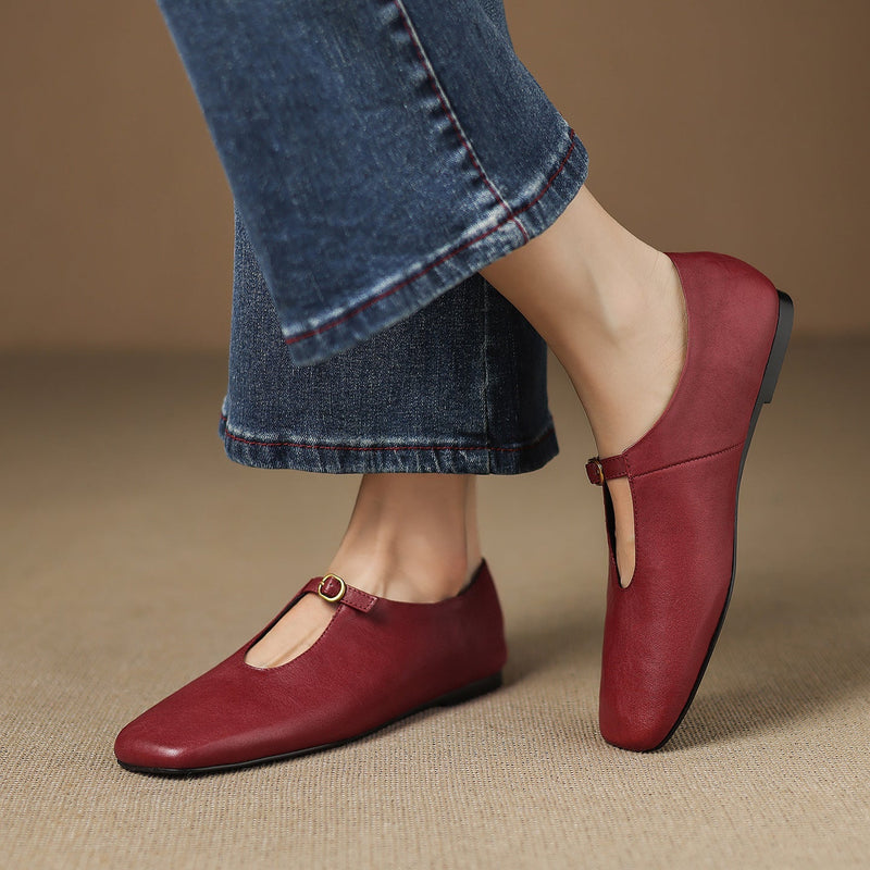ÚNA | High-Vamp Mary Jane Flats