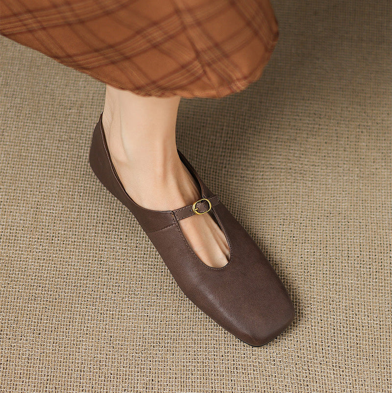 ÚNA | High-Vamp Mary Jane Flats