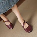 LÍADAN | Round-Toe Mary Jane Flats