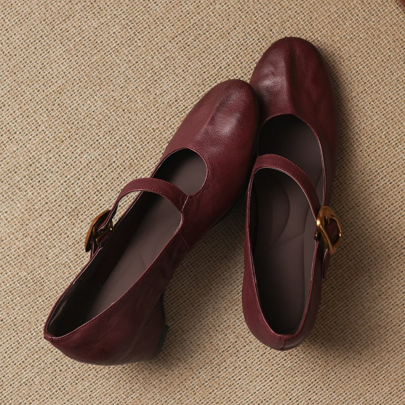 LÍADAN | Round-Toe Mary Jane Flats
