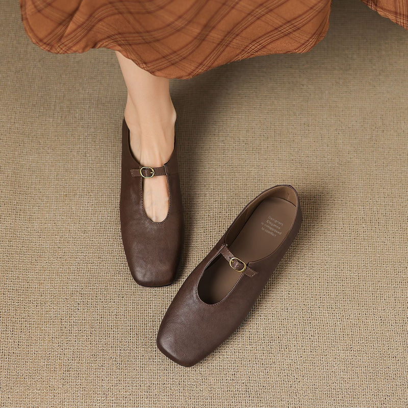 ÚNA | High-Vamp Mary Jane Flats