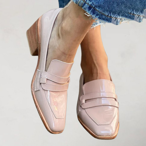 MIRANDA | ROZE LAK LOAFERS MET DIKKE HAK