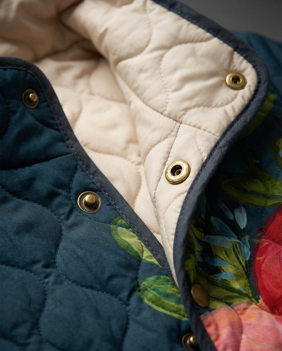 Amaya | Vintage Bloemenprint Gequilt Jacket