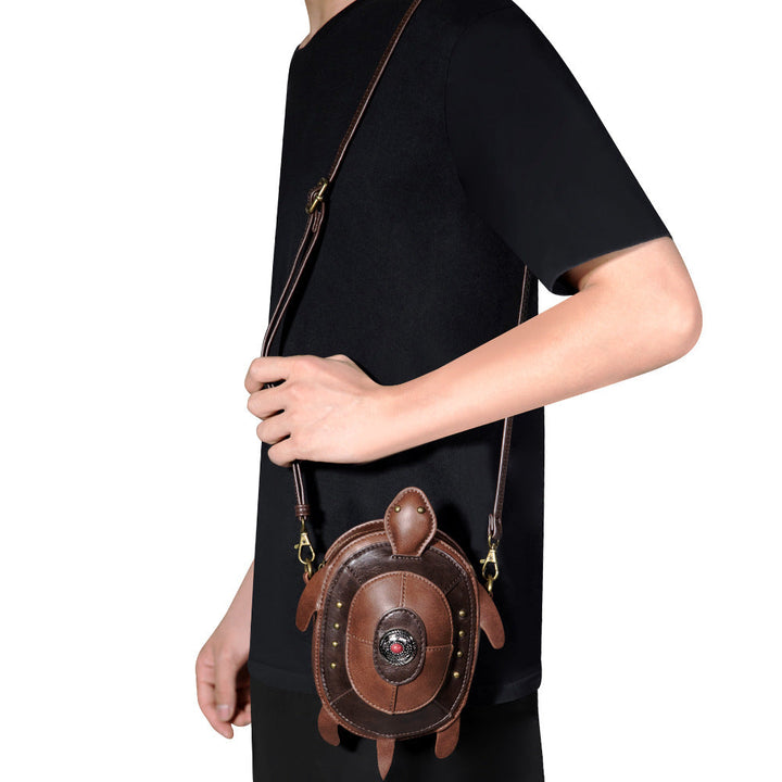 Lieke schildpad-crossbodytas gedragen