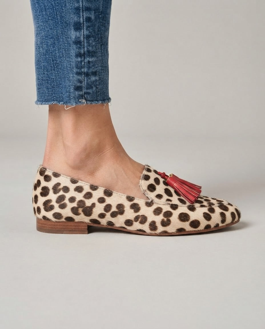 KARLIJN | MOCASSINS MET STIPPEN EN KWASTJES