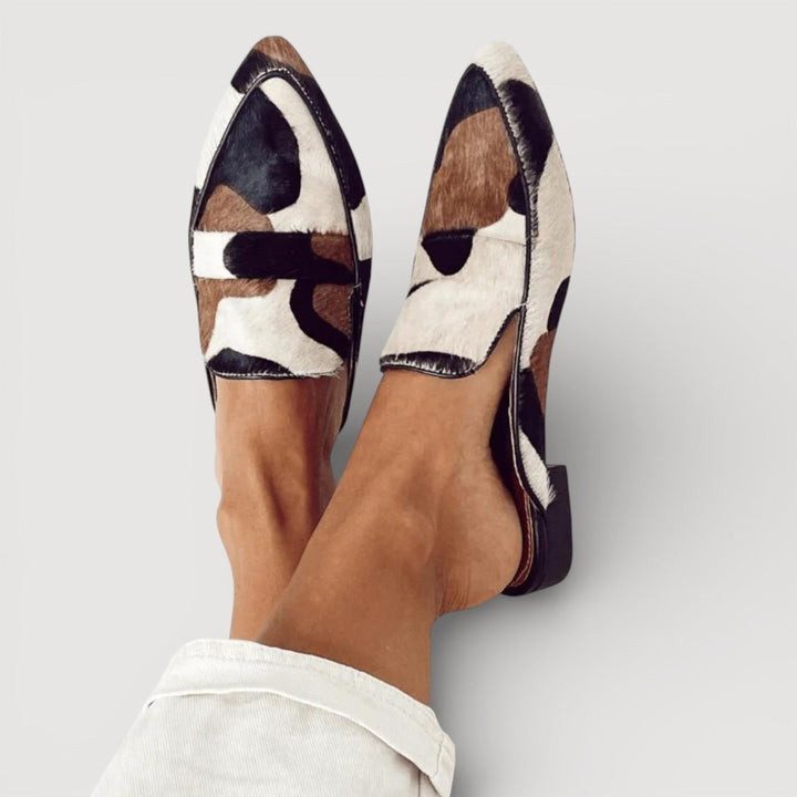 VEERLE | MOCASSINS MET KOEIENPRINT