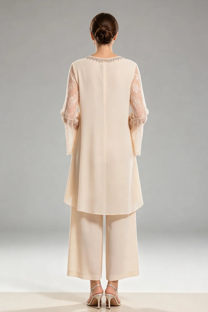Saskia | Ivoorkleurig Chiffon Broekpak met Kant