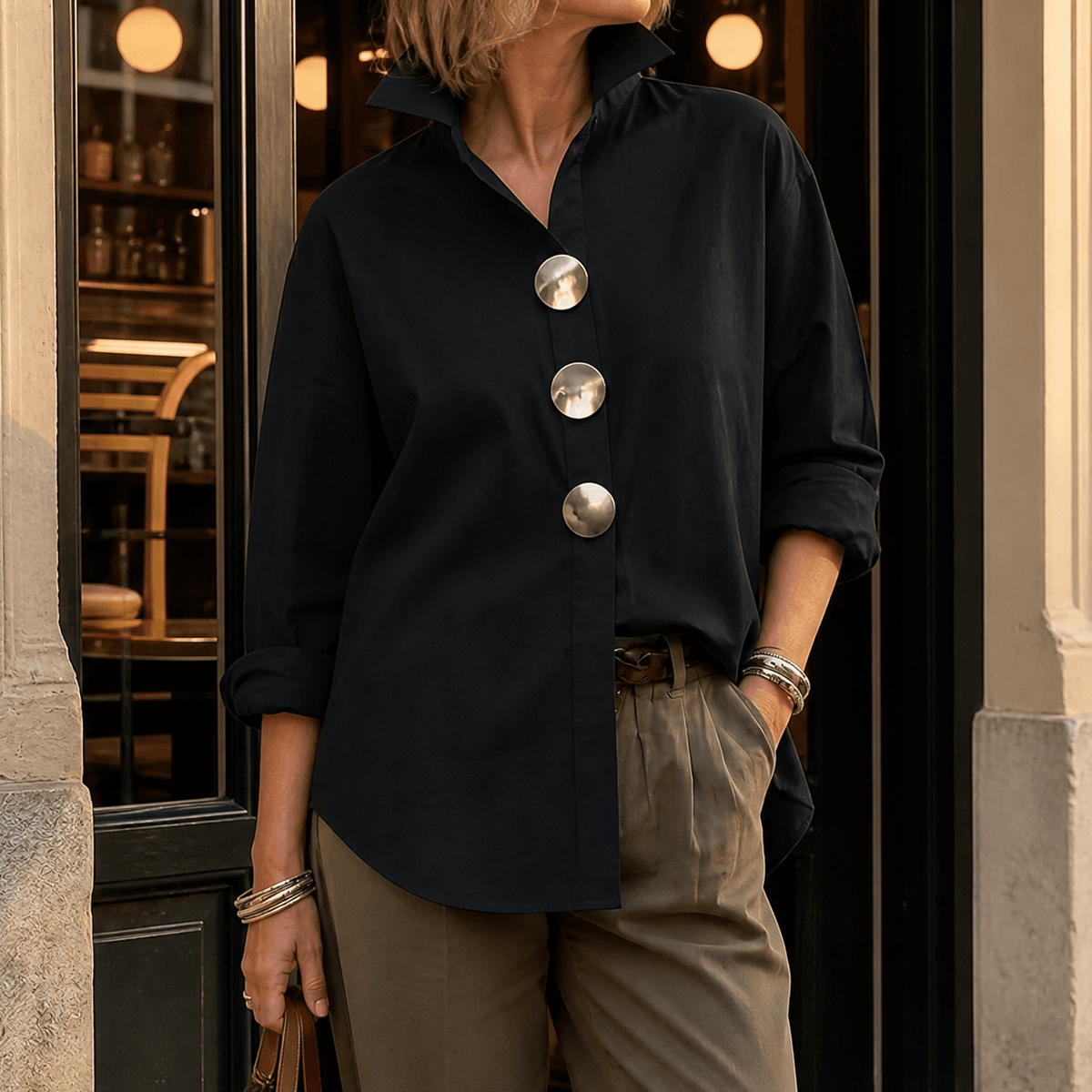 LOES | BLOUSE MET STATEMENT KNOPEN