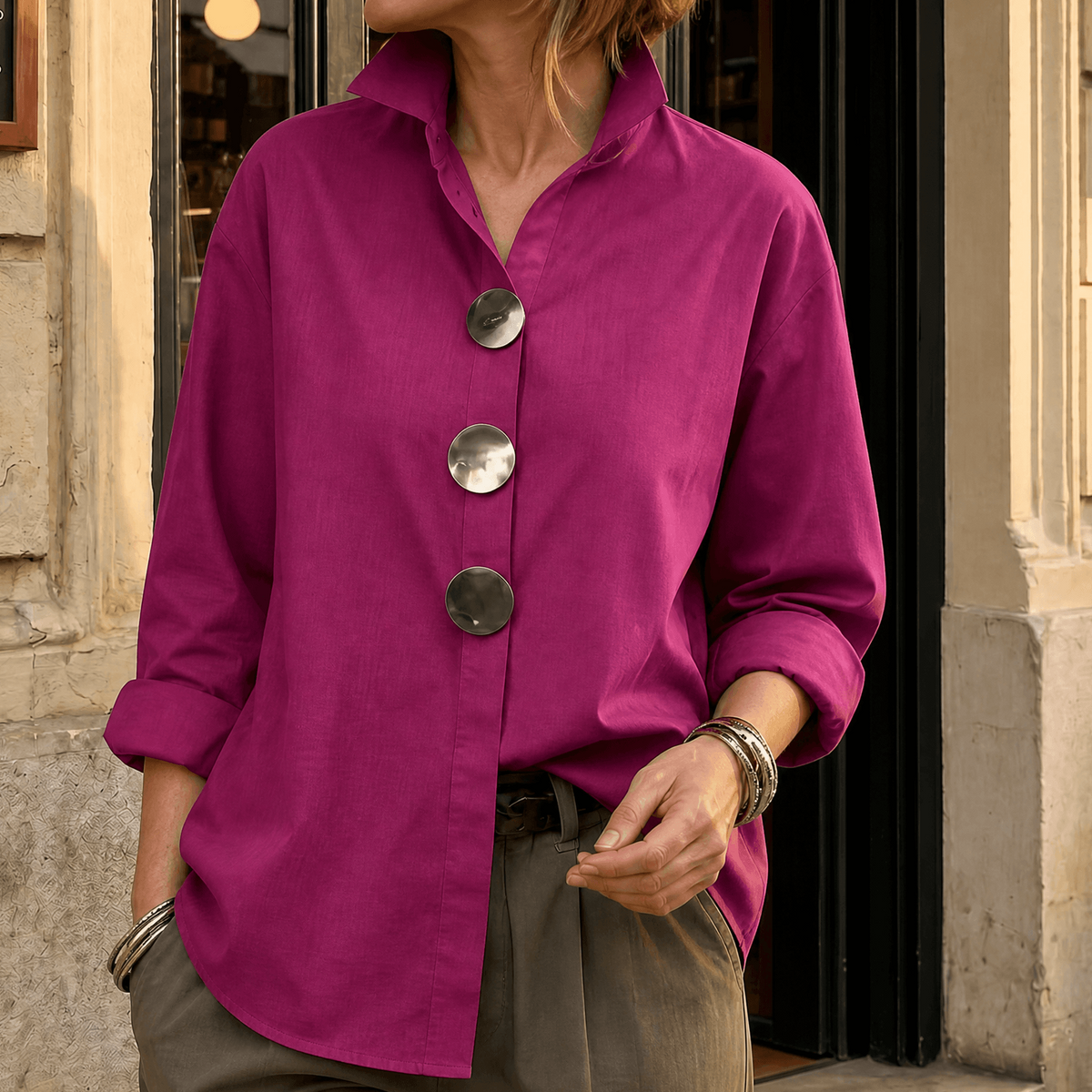 LOES | BLOUSE MET STATEMENT KNOPEN