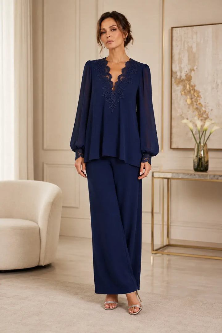 Lotte | V-Hals Chiffon Broekpak met Wijde Pijpen