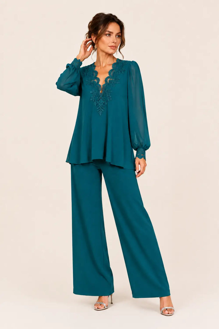 Lotte | V-Hals Chiffon Broekpak met Wijde Pijpen